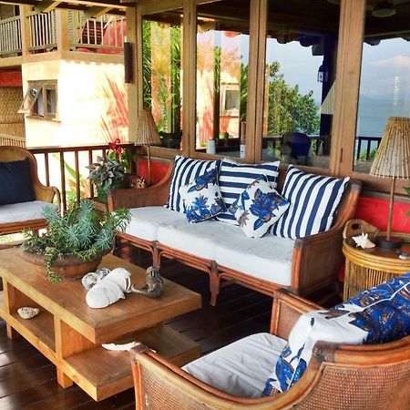 Casa Vermelha Guest House อิลญาเบลา ภายนอก รูปภาพ