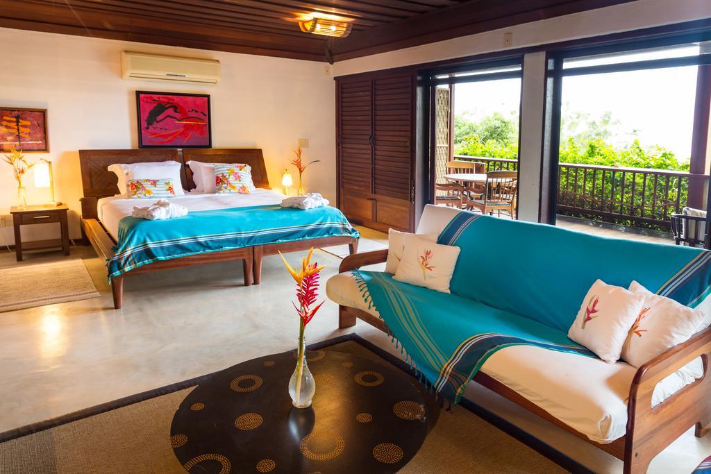 Casa Vermelha Guest House อิลญาเบลา ภายนอก รูปภาพ