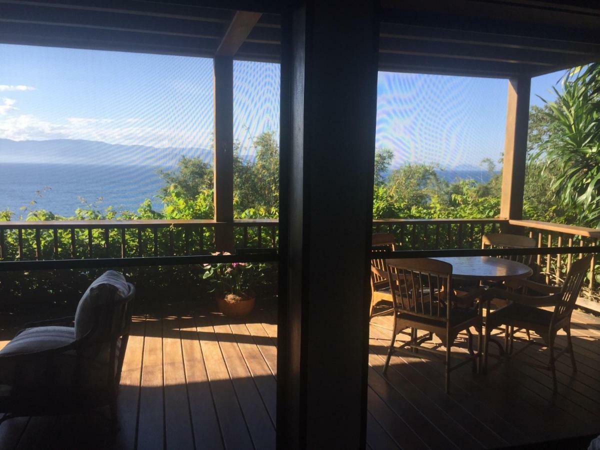 Casa Vermelha Guest House อิลญาเบลา ภายนอก รูปภาพ